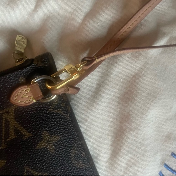 Authentic Lv neverfull wristlet! - Picture 11 of 13